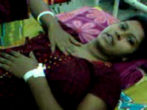 Demand for dowry left a housewife to suffer at Gomati dist. Hospital